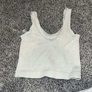 size small pacsun crop tank grey color